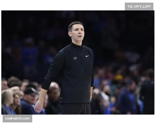 专访雷霆主帅戴格诺特:阐述“5-out”空间阵型如何定义球队新赛季打法 专访雷霆主帅戴格诺特:阐述“5-out”空间阵型如何定义球队新赛季打法